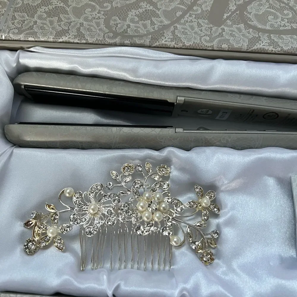 ARIA Beauty infrared hair straightener bridal edition NIB bridal